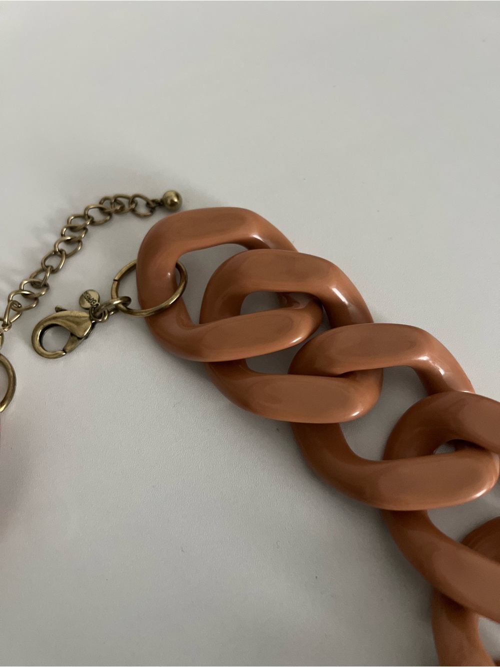 Brown Resin Chunky Link Necklace - Women Jewelry Express - Picture 5 of 7